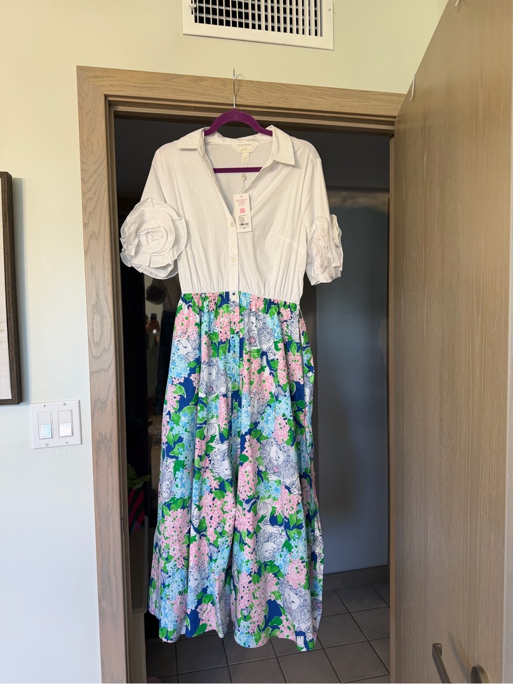Lilly Pulitzer new dress. Too long for me. 
Cross posted